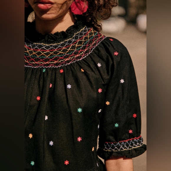 Gorgeous embroidered dress Sezane - Picture 3 of 16